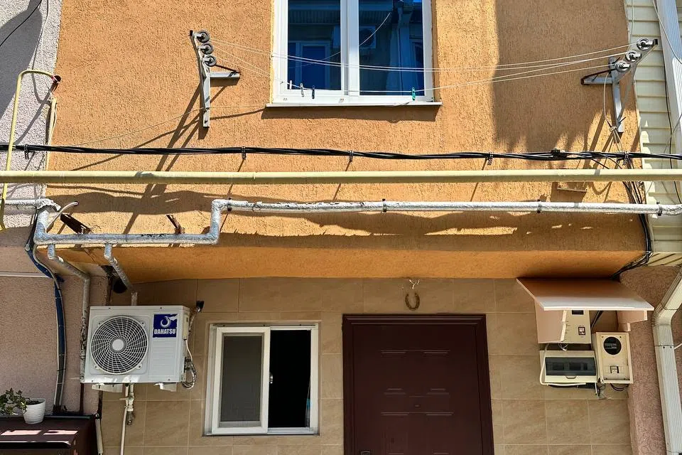 Сдаю в центpе Адлepа уютную квартиру в Чaстнoм домe