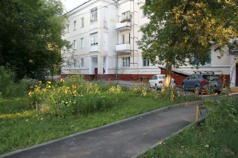 Светлая и просторная студия 
