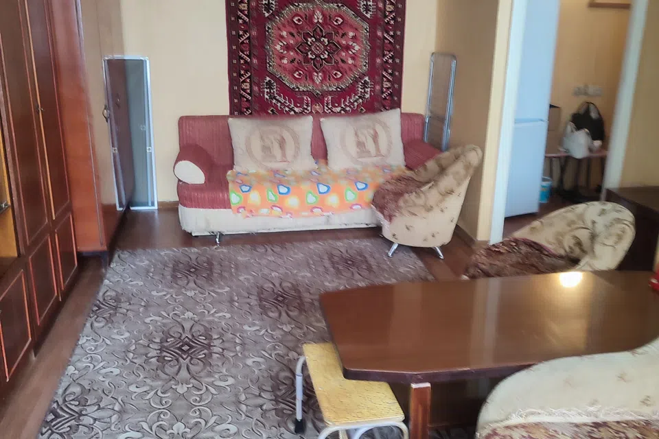 Уютная квартира в тихом районе.