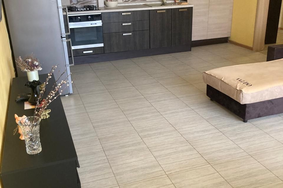 Евро трёшка, есть все. Центр города. 6 спальных мест