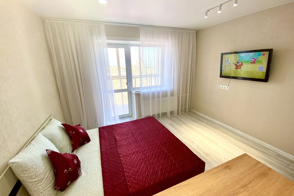 Новая, студия с балконом, ЖД Вокзал и Аэропорт