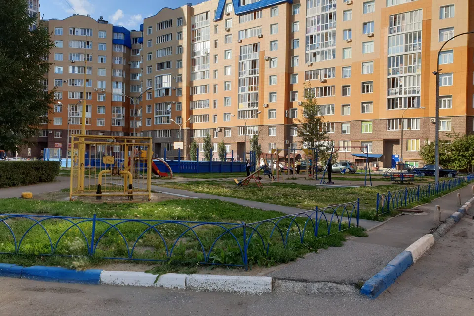 Центр левого берега