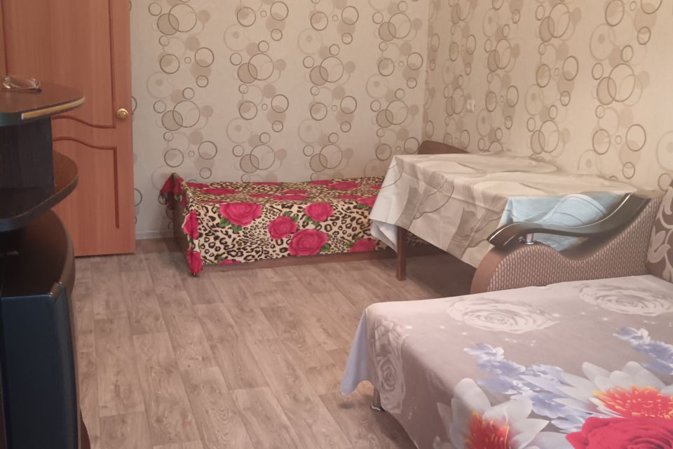 Уютная квартира, рядом лесопарк, ледовый дворец, водоём. 