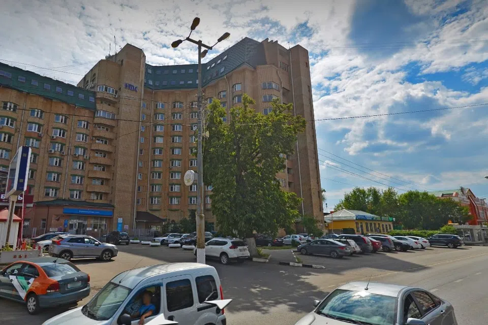 Трехкомнатная в центре города с красивым видом
