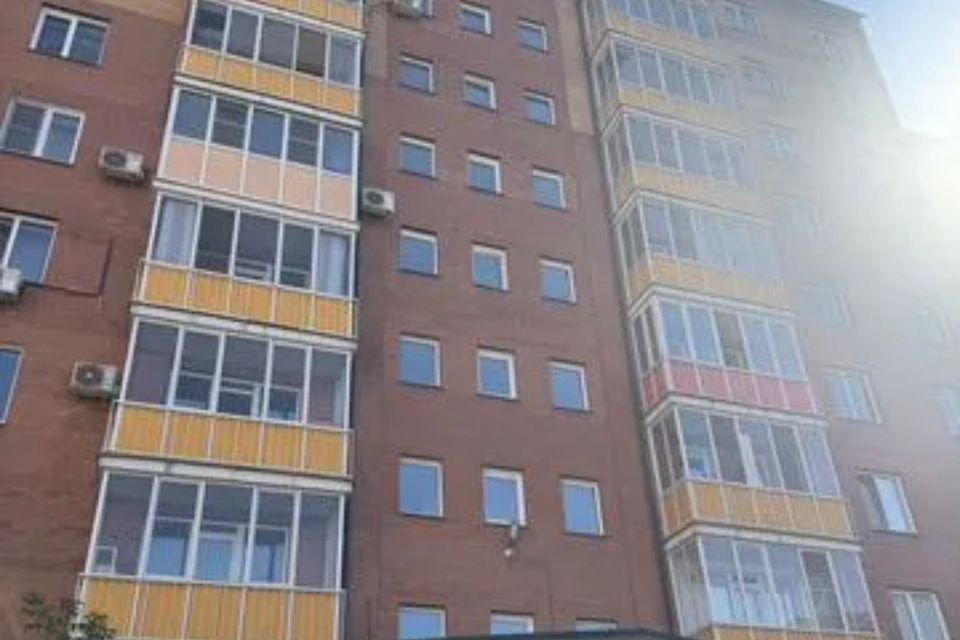 Комфортная квартира с видом на Преображенский собор.