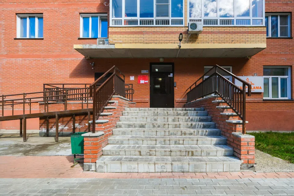 ТОП-3 в Новосибирске 3-ка на 8 человек. Заселение на адресе
