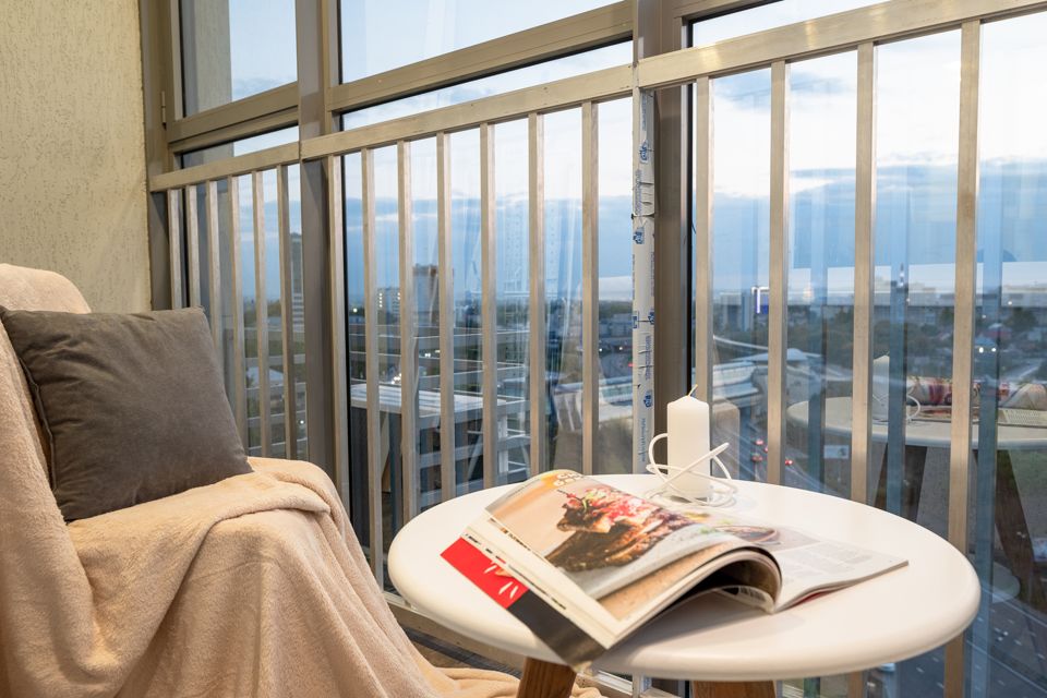 Рядом с метро Аметьево.