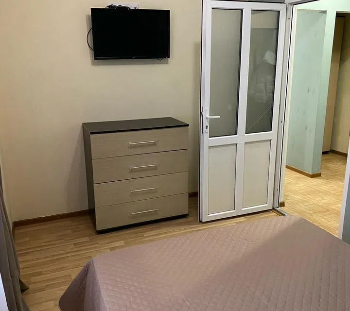 Еврoдвушкa нa 1-oй беpеговой линии
