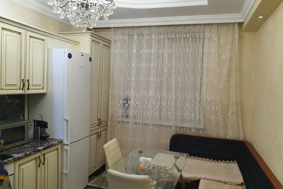 Уютная, квартира с евроремонтом в 59 метрах от моря