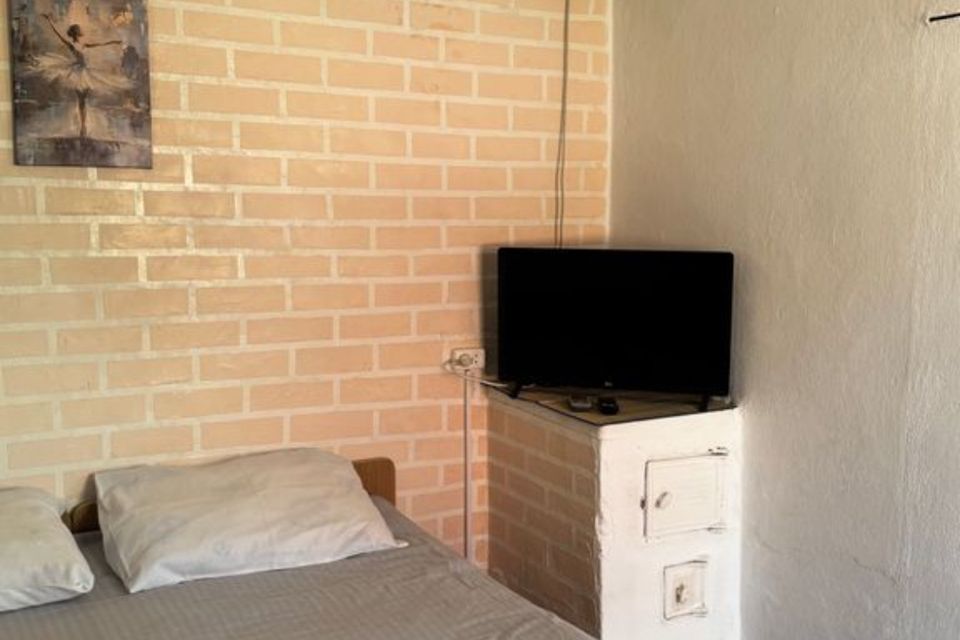 Двухкомнатный домик с летней кухней