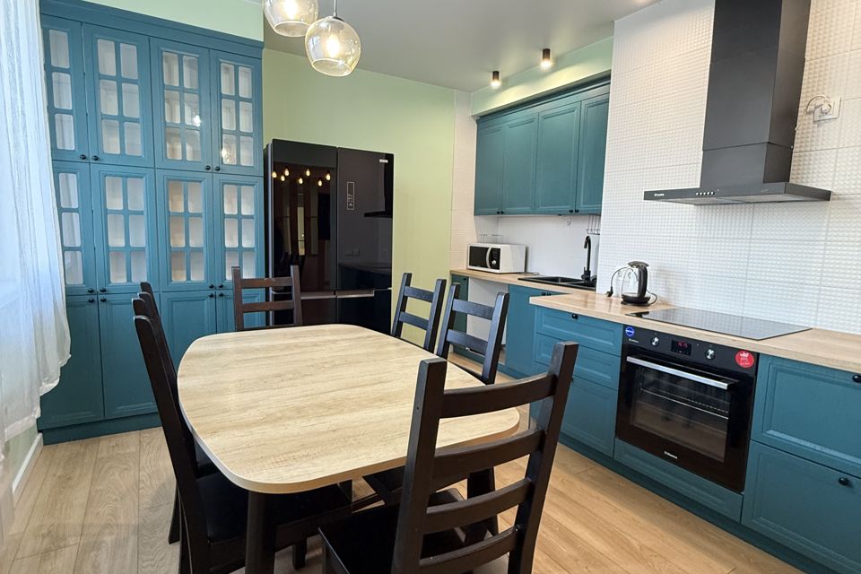 Просторная трехкомнатная квартира рядом с жд вокзалом