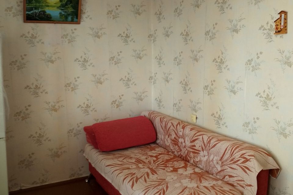 Сдается посуточно, уютная двухкомнатная квартира.