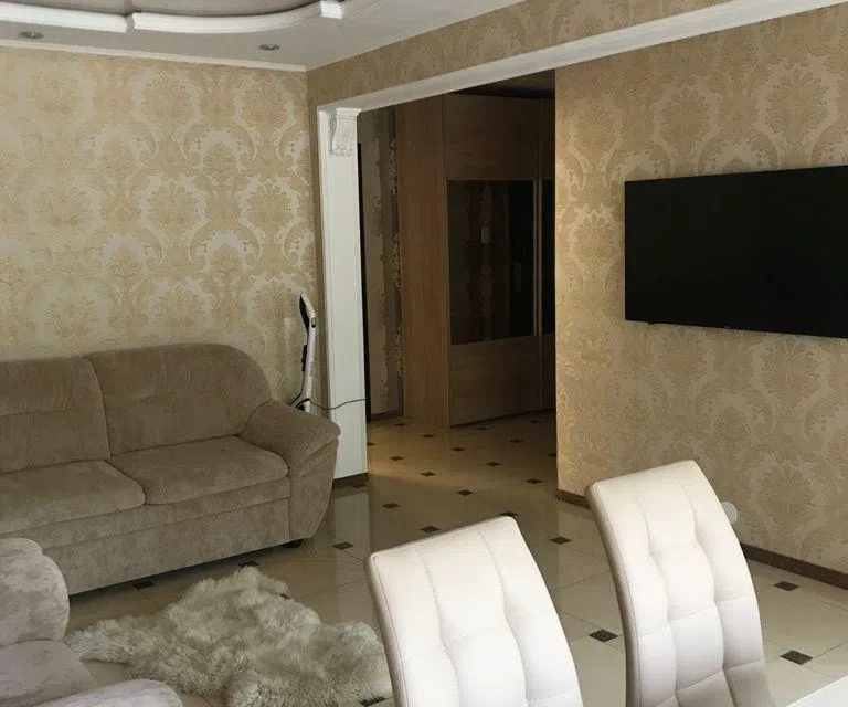 Уютная трехкомнатная квартира от собственника в центре Сочи