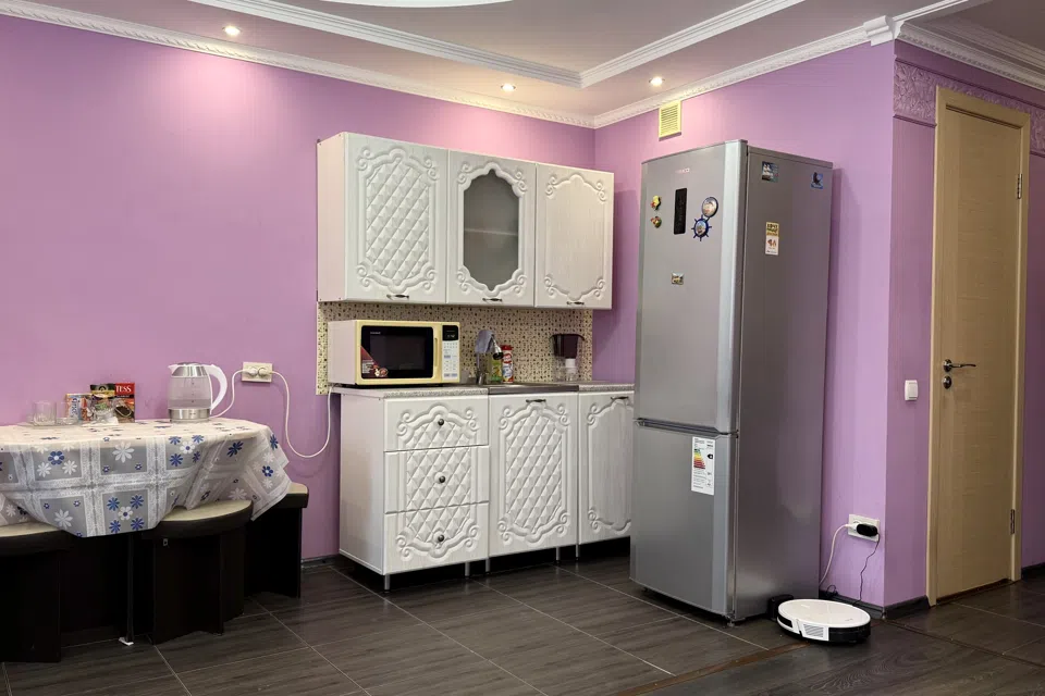 1-к. квартира 40 м, 3 кровати
