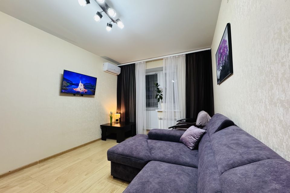 В юг один, в 5 минутах сортировочные склады ozon Wildberries