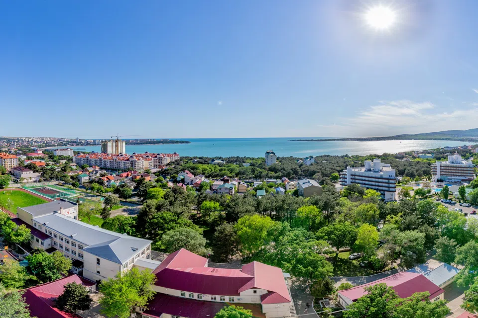 Уютная студия Море и Сосны в центре бухты