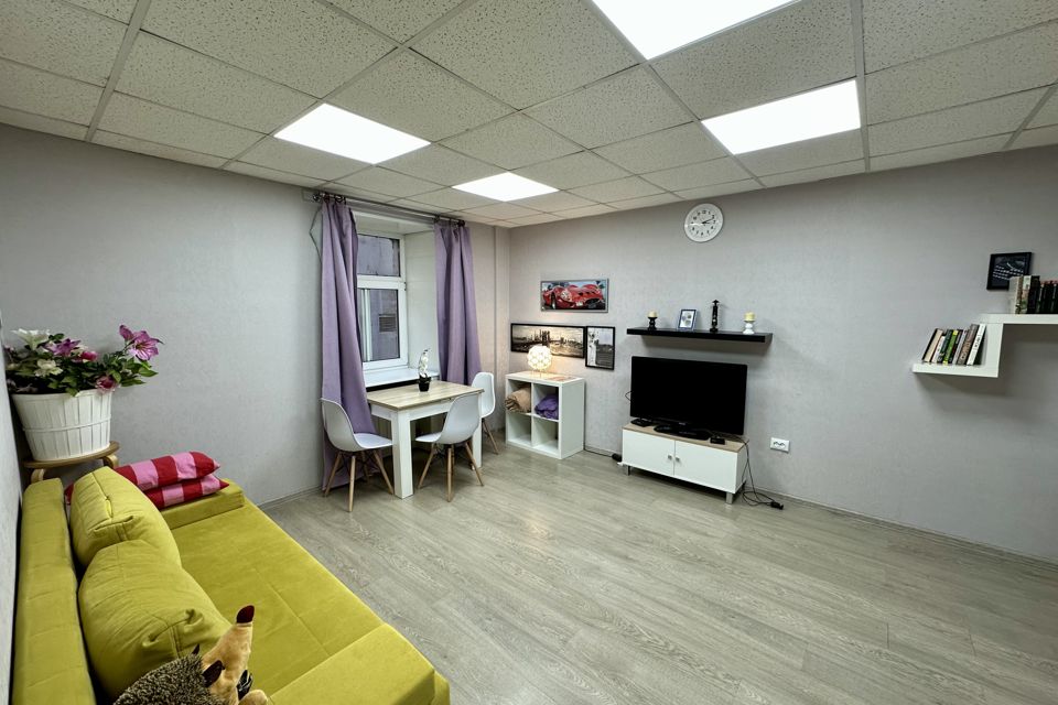 Трехкомнатная квартира с видом на Власьевский сад