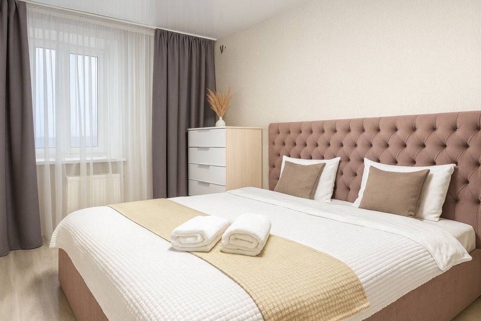 2-комнатная квартира на Революционной 101Б