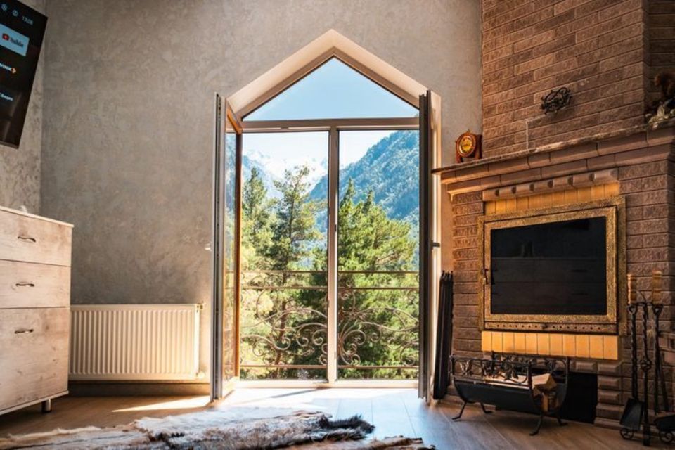 Квартира с камином и видом на Эльбрус
