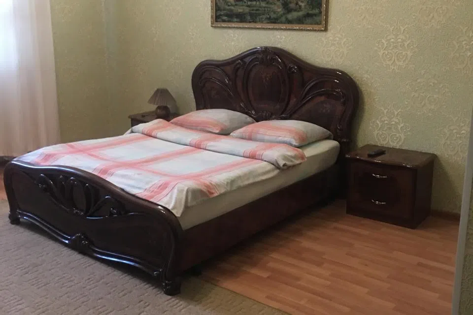 Уютная просторная комната