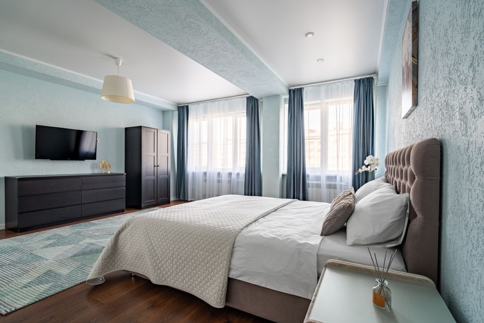 Видовая 3-к квартира на Набережной Енисея