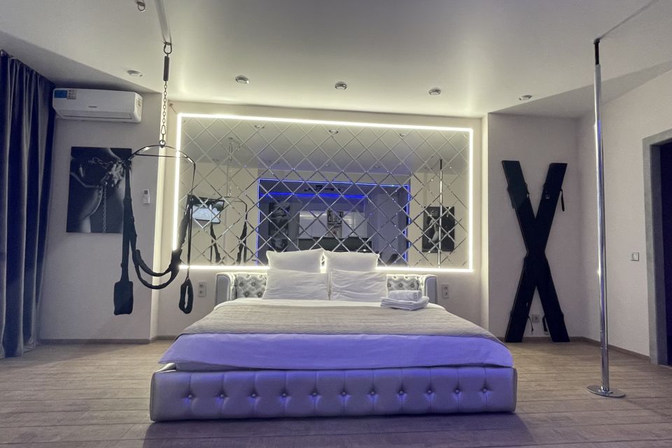 Зеркальная комната 