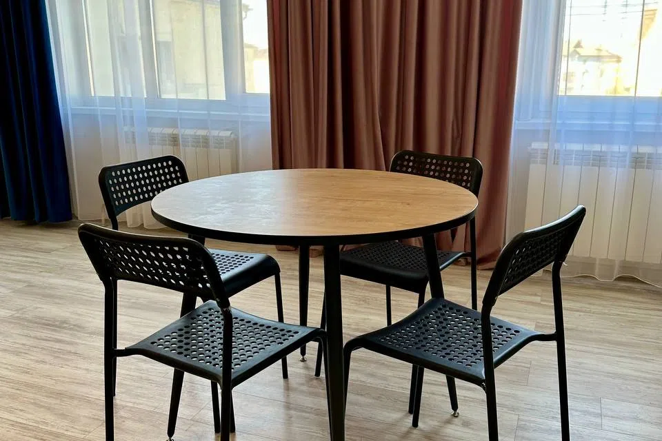 Двухкомнатная квартира на Курашова, 6