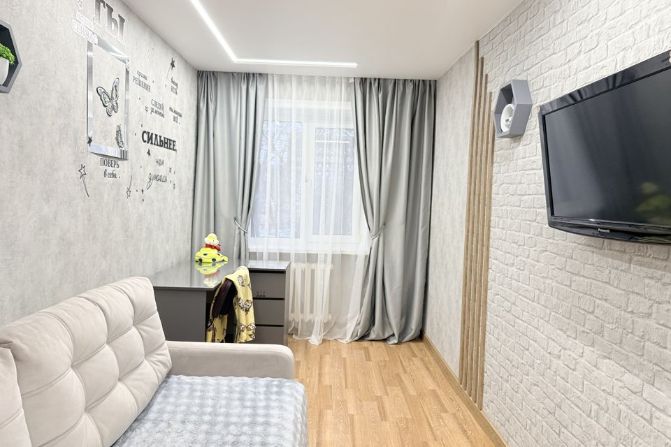 Огромная квартира в центре. Коммунист проспект, Горн воздух