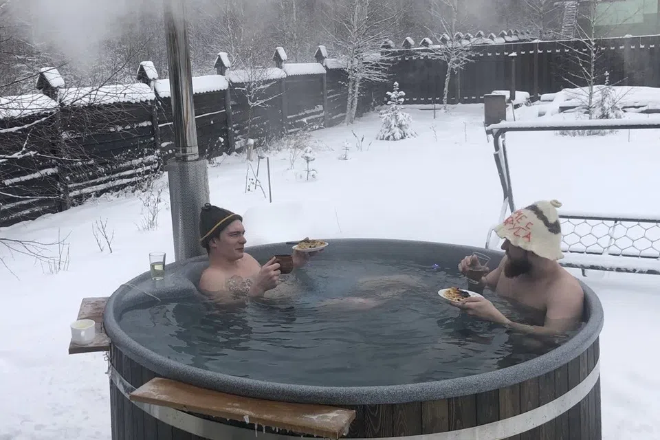 Русская дом-баня на дровах