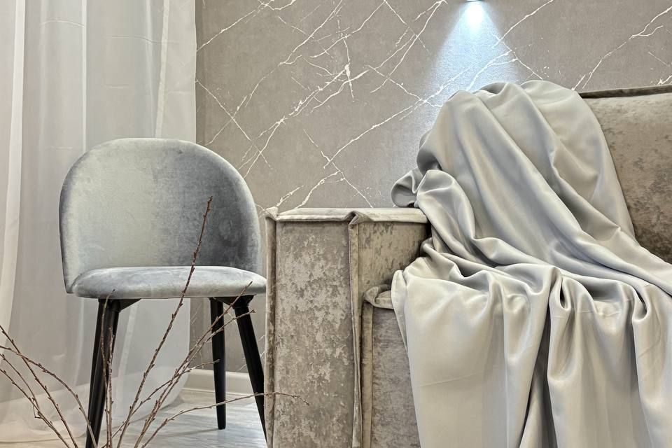 Графитовая эстетика, центр города, набережная озера Кабан