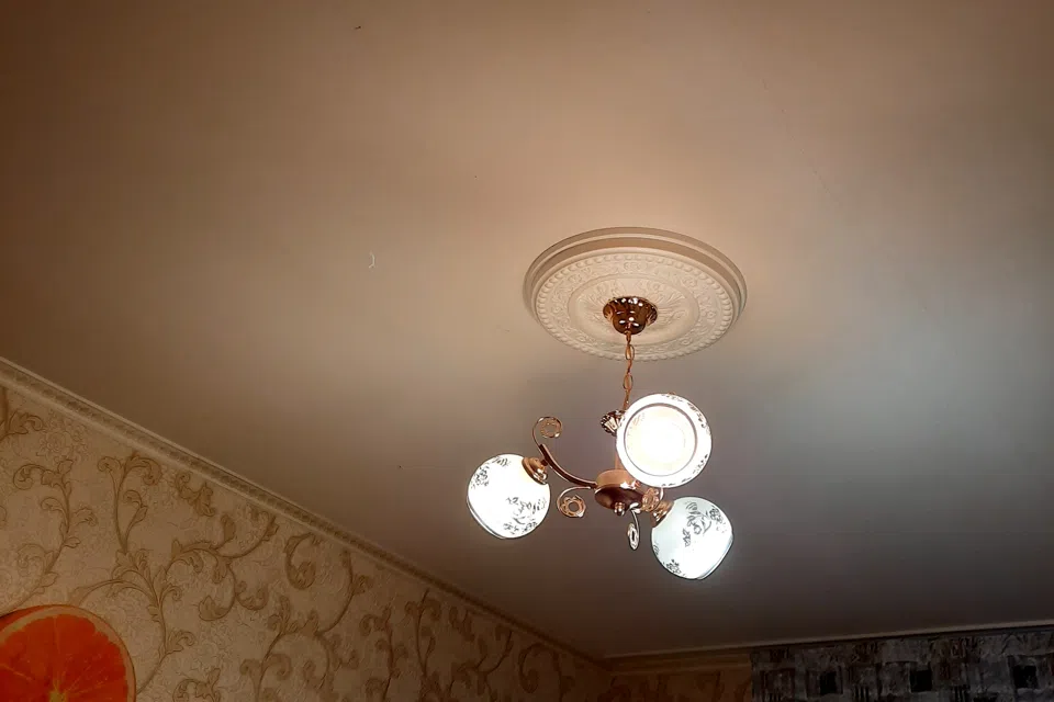 Тихая квартира с видом на аллею.