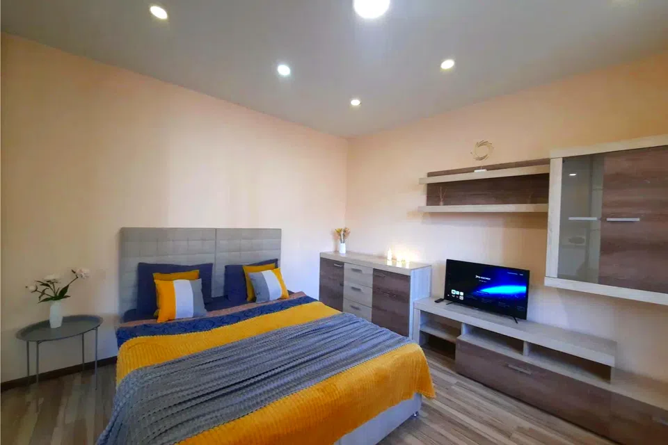 Loft Studio 1-комнатная квартира 39 кв.м с лоджией