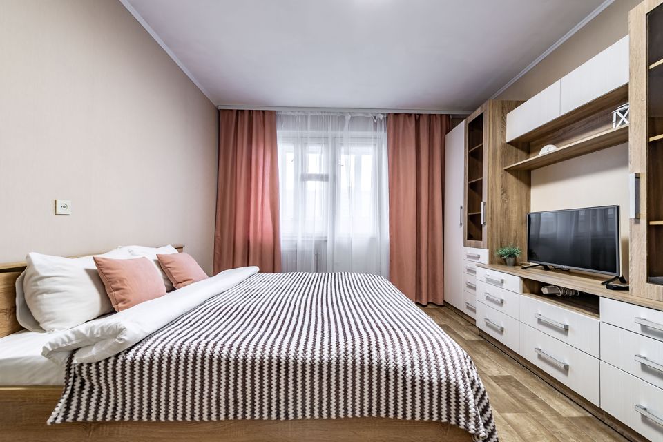 Уютна квартира рядом с метро Комендантский проспект 