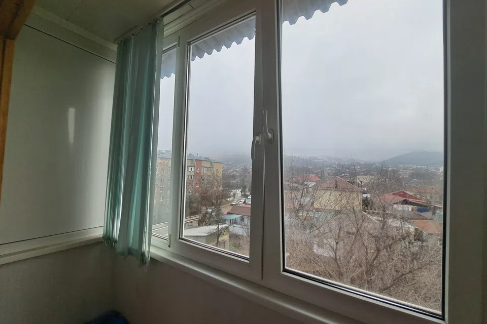 Теплая квартира с видом на горы 