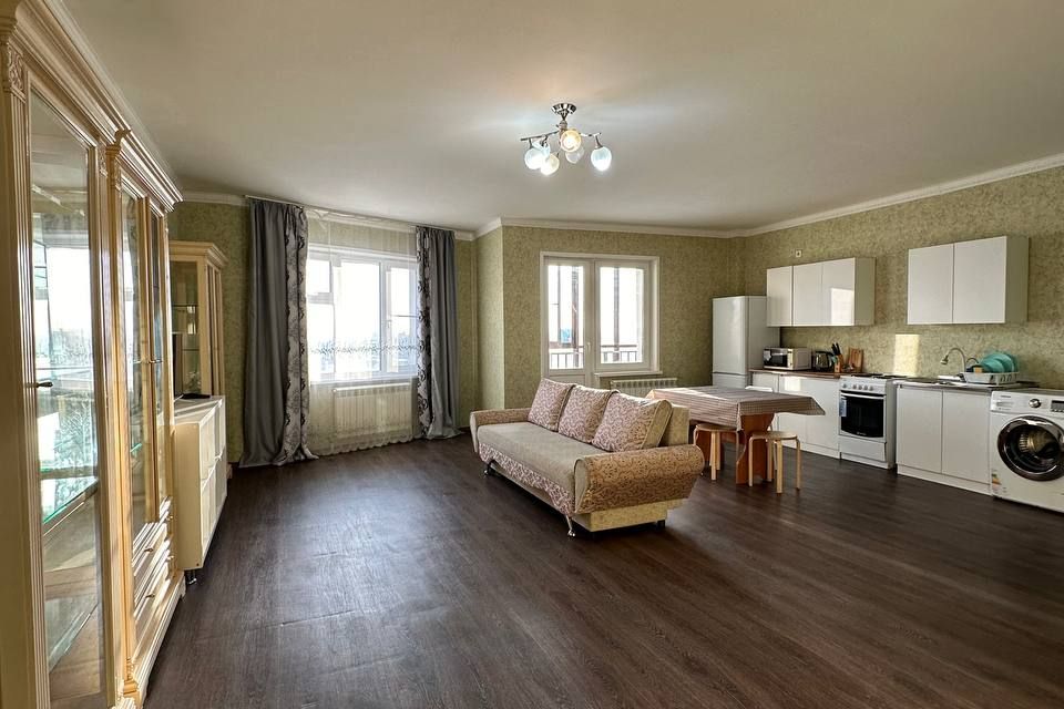 Просторная квартира на Курашова, 6