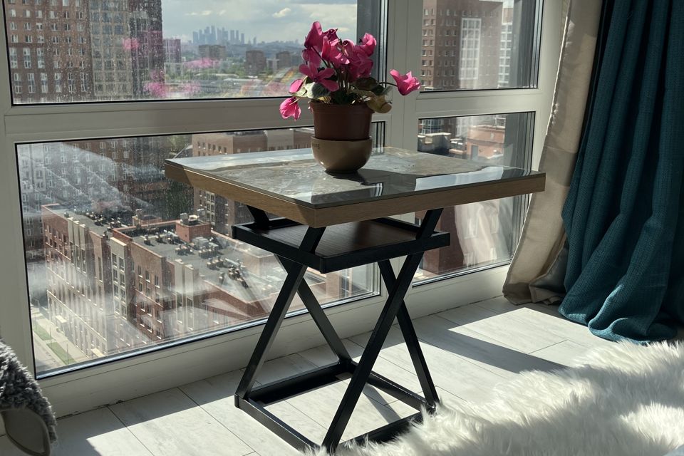 Студия с красивым видом на город 