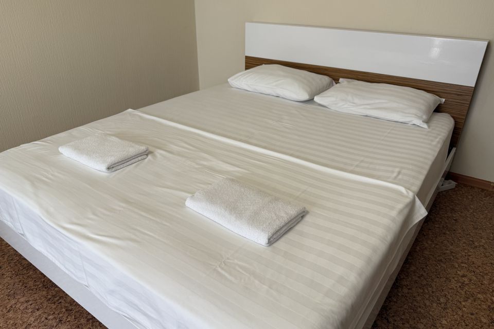 В Гости на Запорожской 57 - 2к квартира рядом с БЦ Сити