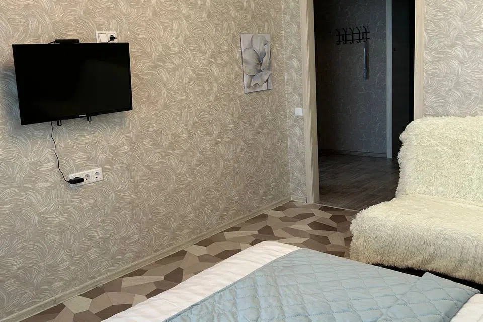 Уютная квартира рядом с аэропортом, аквапарком на 12 этаже. 