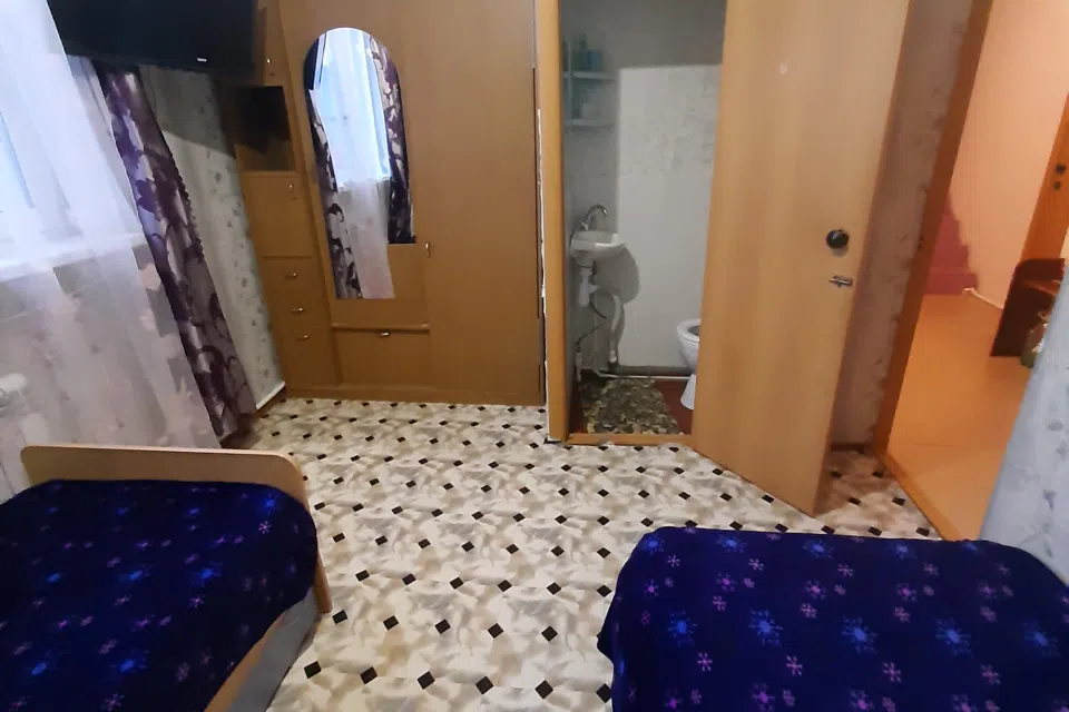  Уютная комната с видом на горы
