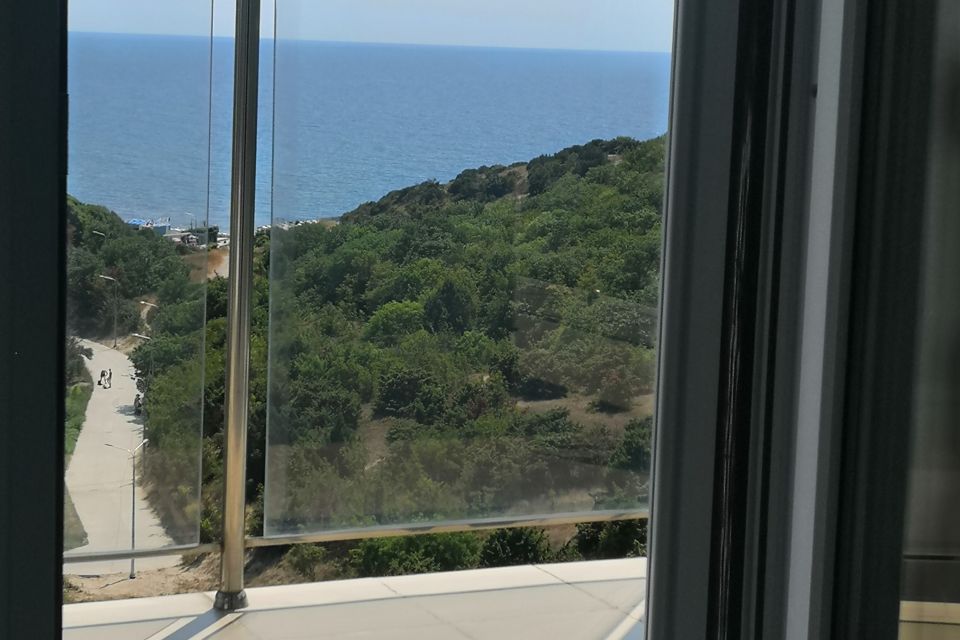 Уютная квартира у моря, в окружении можевельника и гор