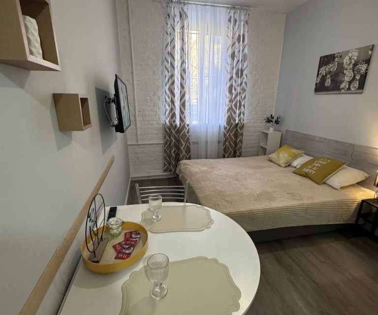 Апартаменты студия в центре Петербурга