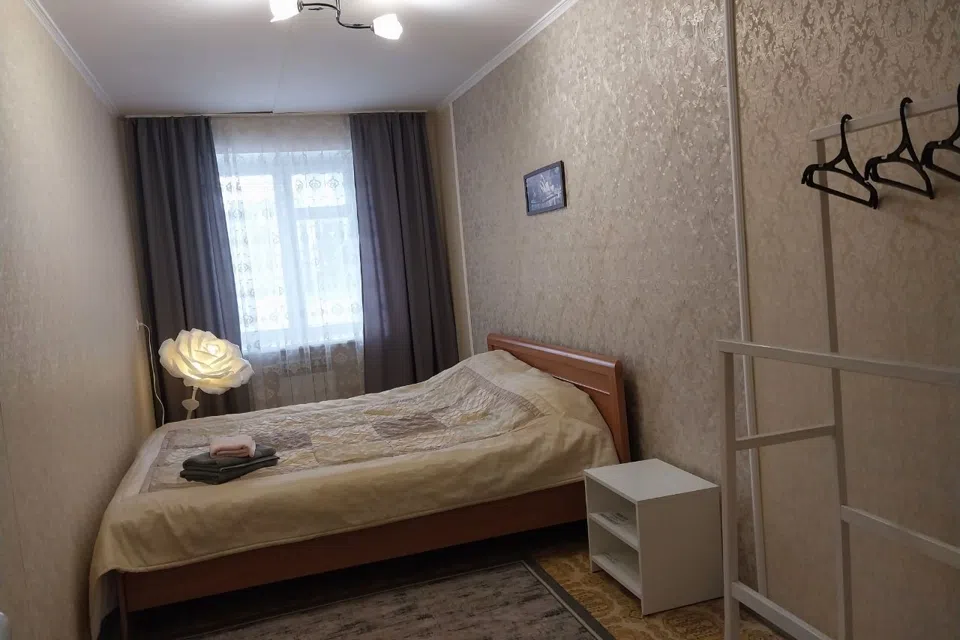 Посуточно 2-х комн квартира Луганск 