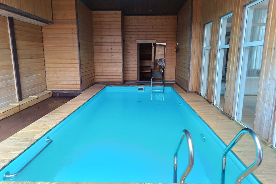 Дом с баней, басейном, караоке