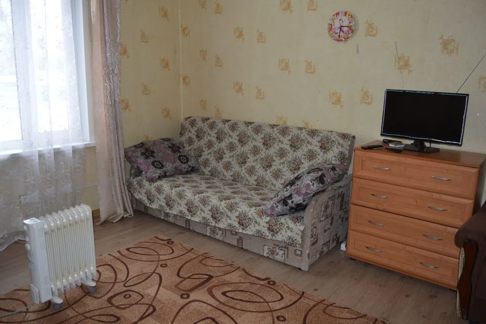 часть дома в городе С