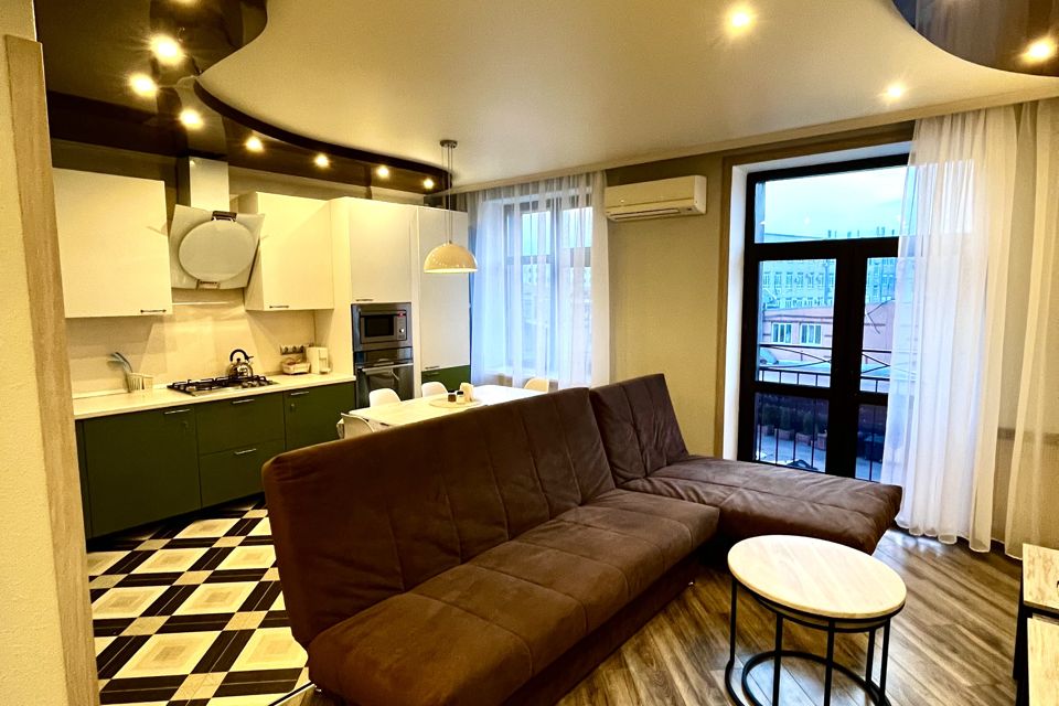 Элитная 3-к. квартира посуточно в центре Казани.