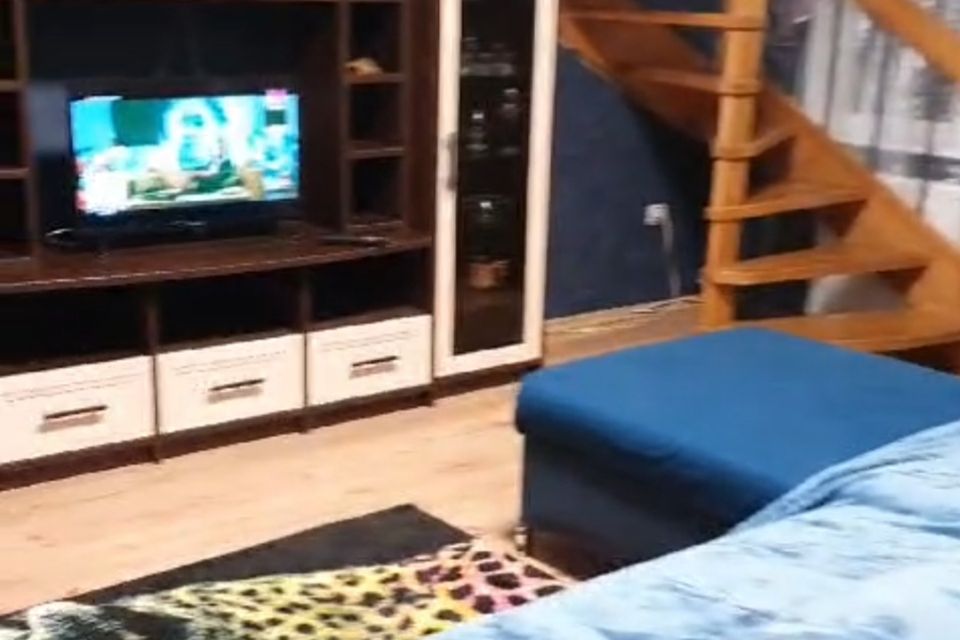 Уютная двухуровневая современная квартира в центре города