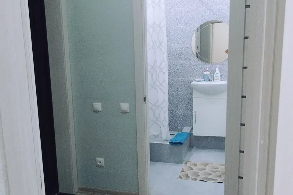 Уютная квартира с видом на горы и озеро