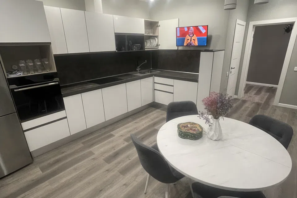 Сдам 2 комнатная квартира