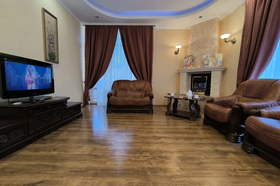 У пляжа Парк Победы в парковой зоне у моря и SPA