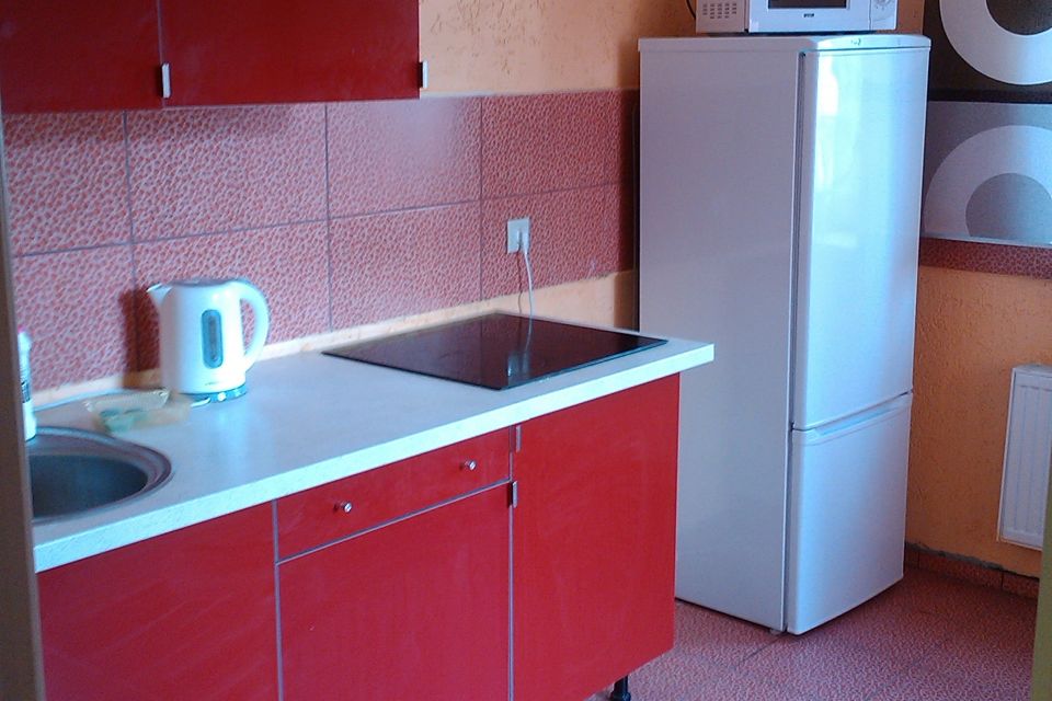 квартира на 2 чел и дополнительно 2. на покрышкина